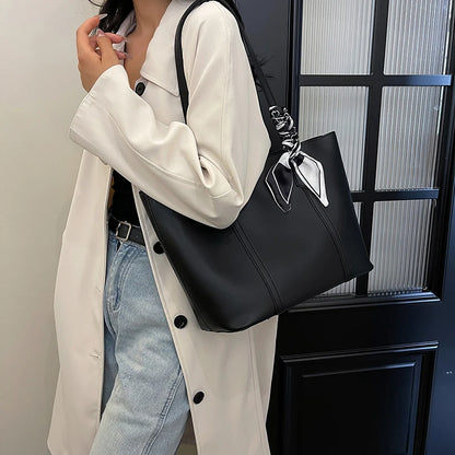 Women's bag New summer black handbag large capacity shoulder bag niche commuter woman bag Tote bag