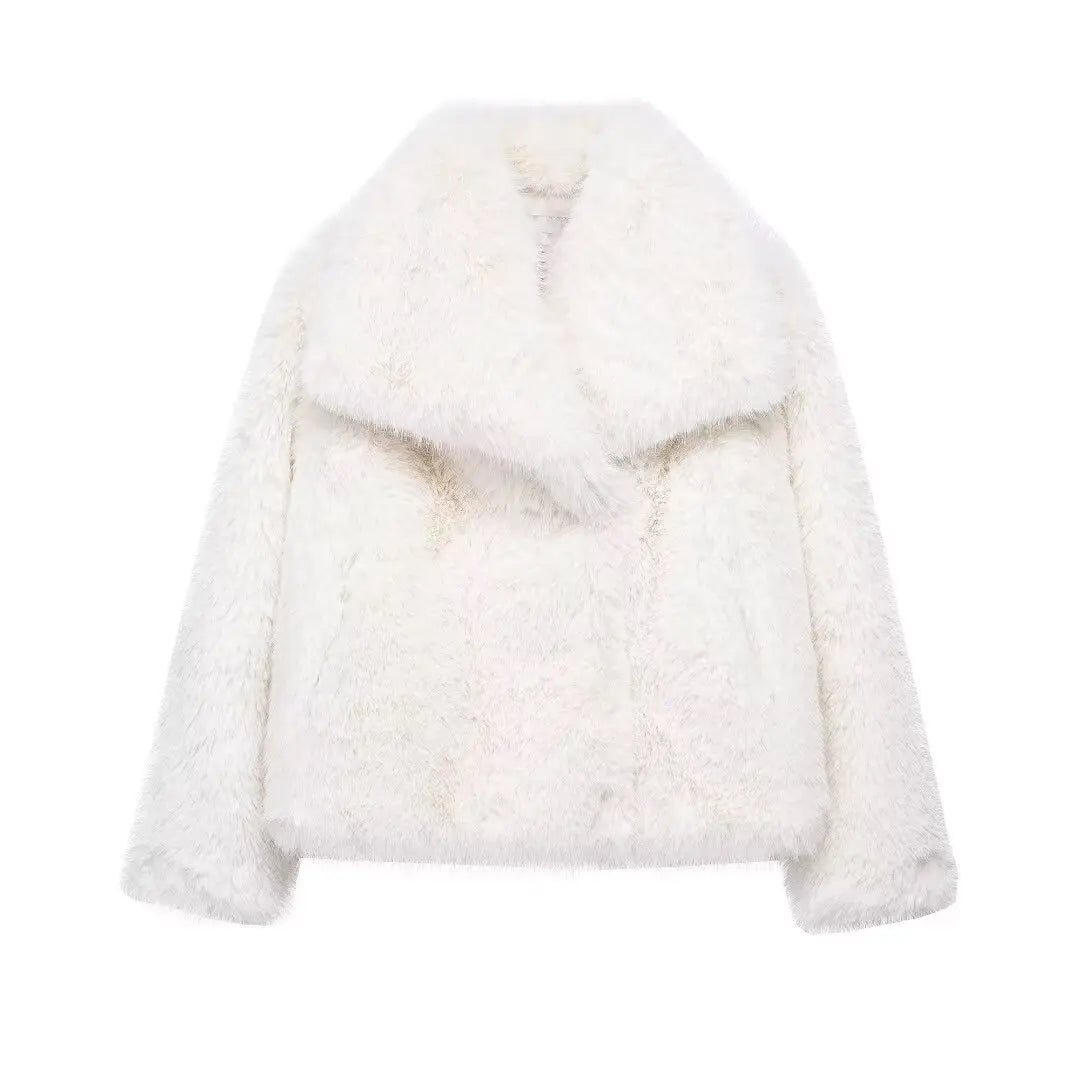 Cropped Faux Fur Jacket with Lapel Collar and Snap Buttons Chic and Warm