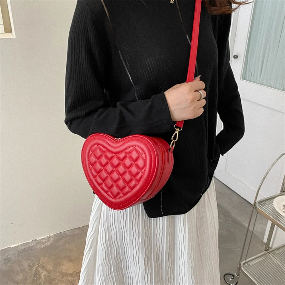 Fashion Heart-Shaped Shoulder Bag for Women – Rhombic Pattern Leather Chain Tote Designer Sling Purse