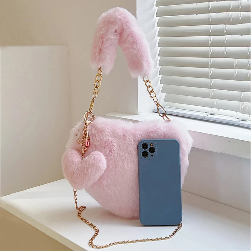 Faux Fur Heart-shaped Women Small Handbags – Fluffy Plush Ladies Chain Shoulder Bag, Fashion Female Furry Daily Clutch Purse.