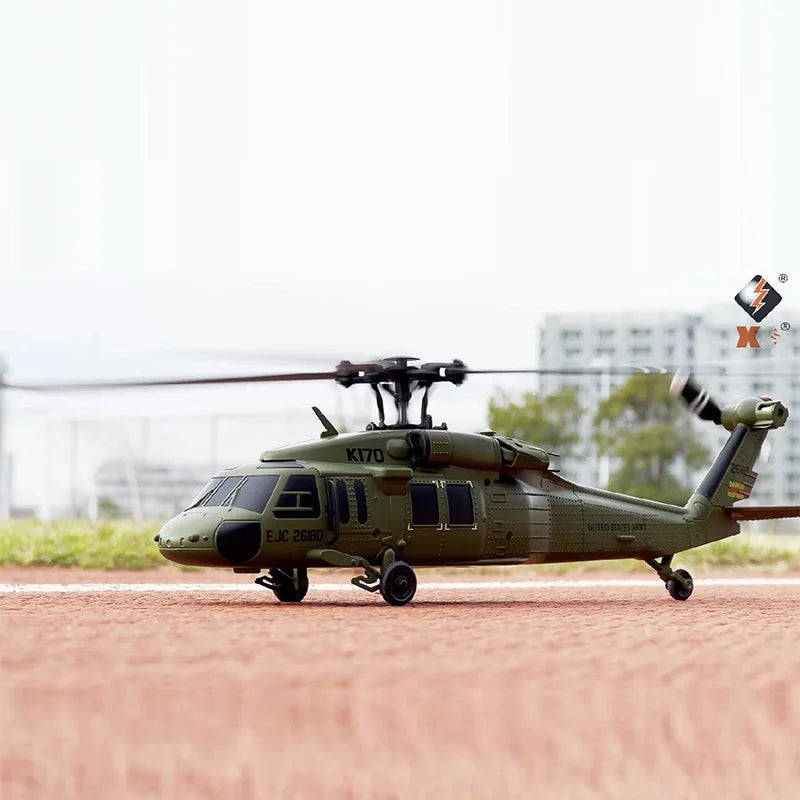 Weili's new K170 Black Hawk UH60L remote-controlled helicopter with four channels and four propellers brushless aircraft