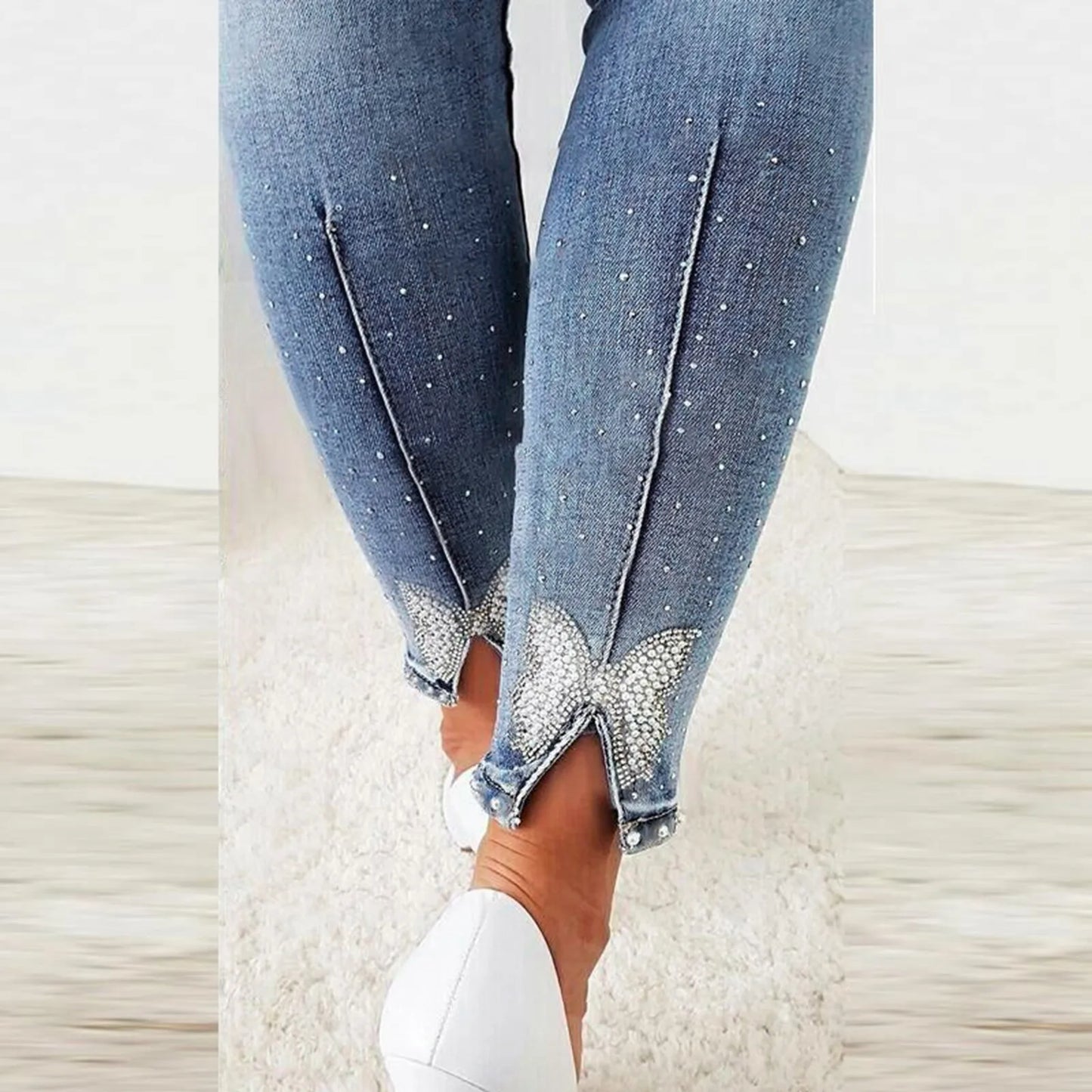 High Waist Vintage Pencil Jeans with Tail Lift Design