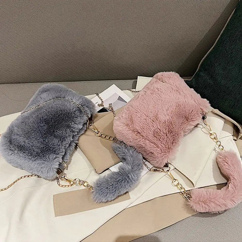 Fashion Women Fluffy Shoulder Bag – Winter Chain Underarm Bag with Soft Plush Handle