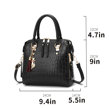 Luxurious Crocodile Tote: Spacious, Elegant, Versatile