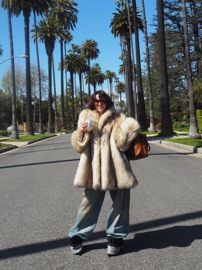 Vintage Loose Faux Fur Coat with Turn Down Collar and Plush Design