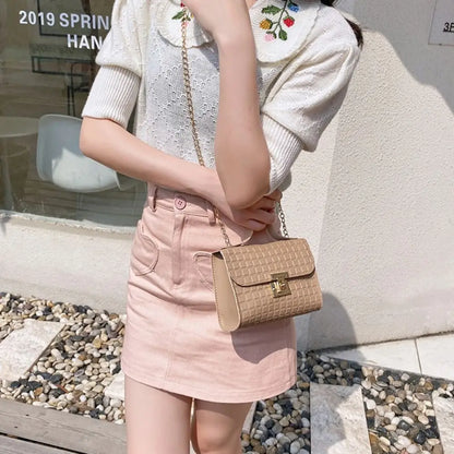 Fashion Mini Handbag: Solid Color, Casual Chain Shoulder Pouch