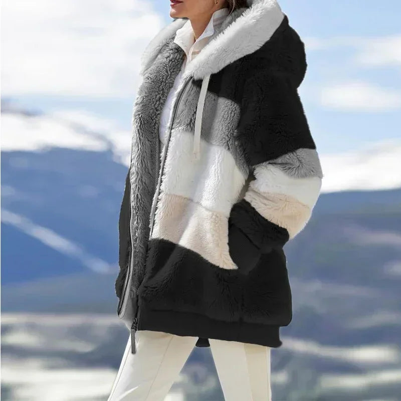 Hooded Zipper Coat with Cashmere and Plaid Stitching Stylish and Warm