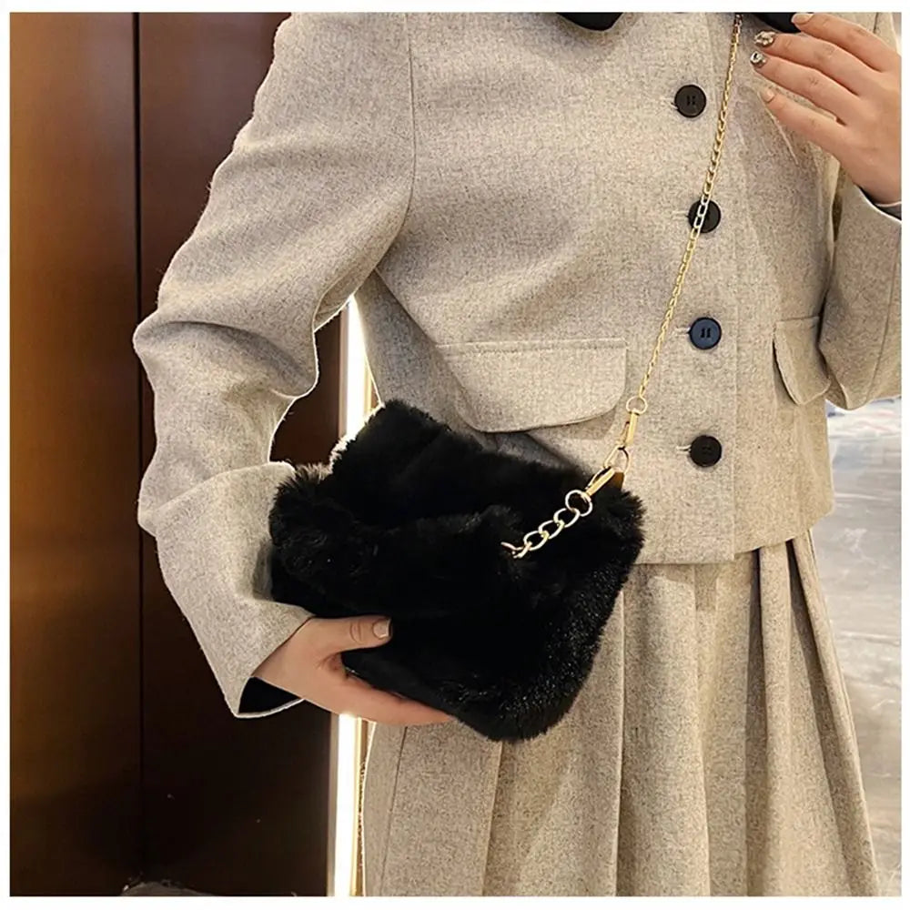 Fashion Women Fluffy Shoulder Bag – Winter Chain Underarm Bag with Soft Plush Handle