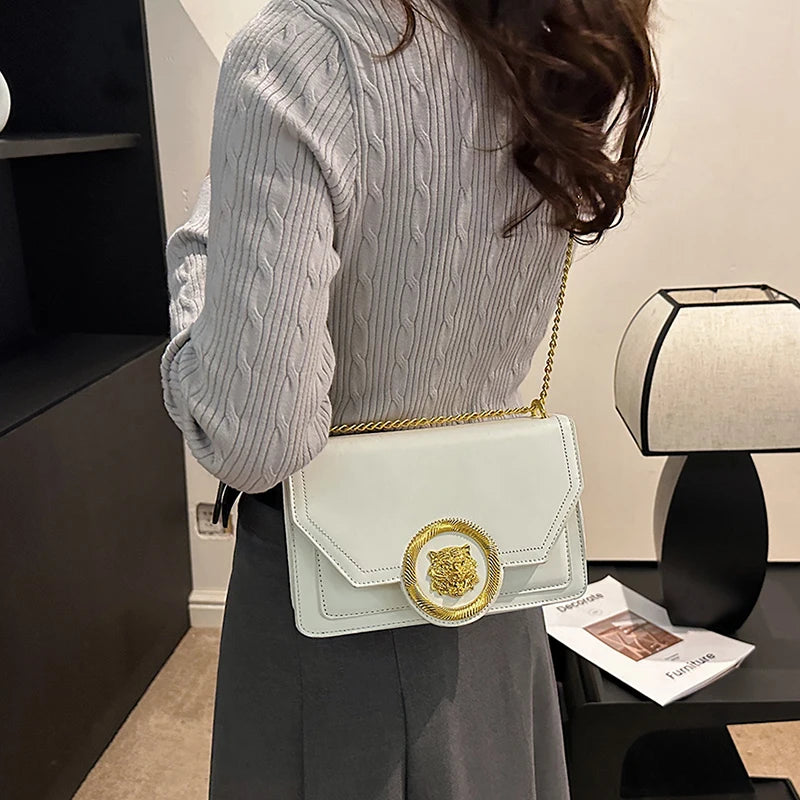 Women's Handbag: Fashion Chain, Trend, Small Square