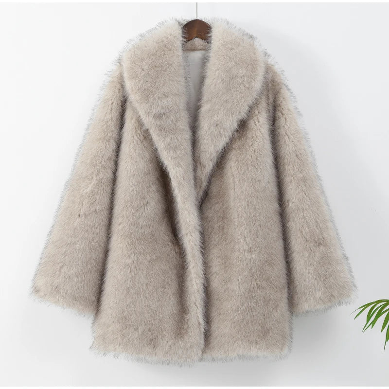 Vintage Loose Faux Fur Coat with Turn Down Collar and Plush Design