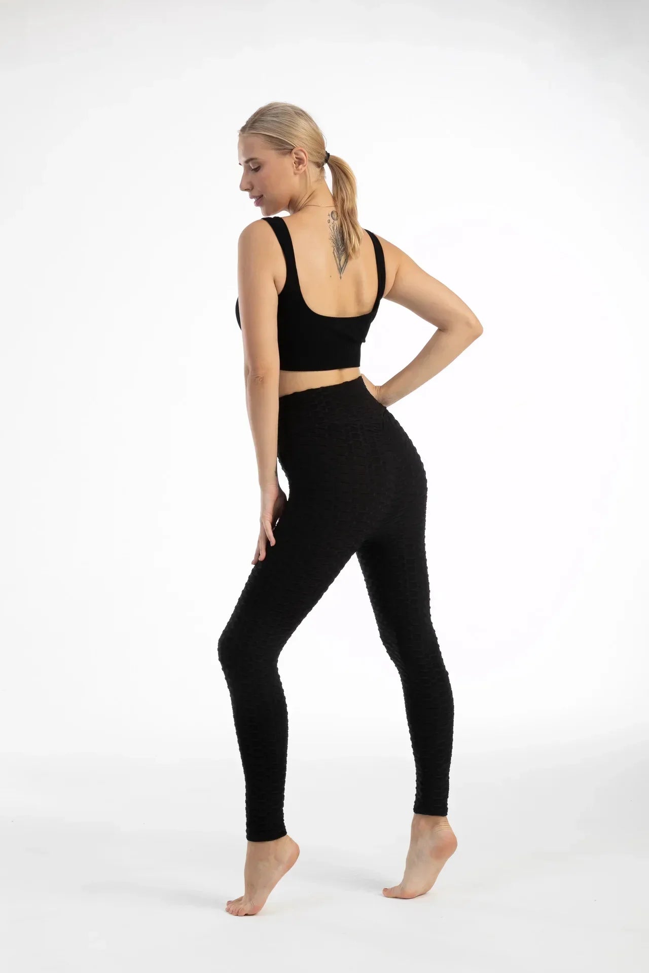 Women's High Waist Seamless Bubble Leggings with Hip Lift