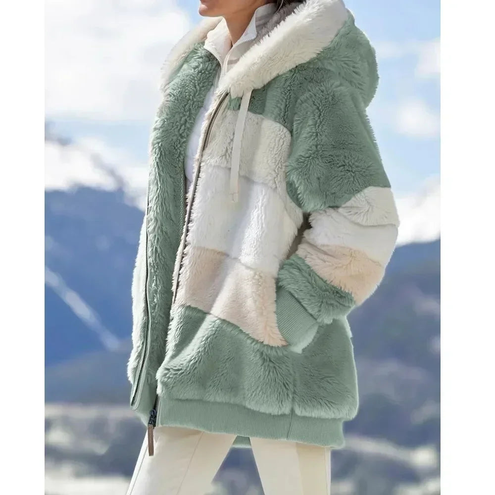 Hooded Zipper Coat with Cashmere and Plaid Stitching Stylish and Warm