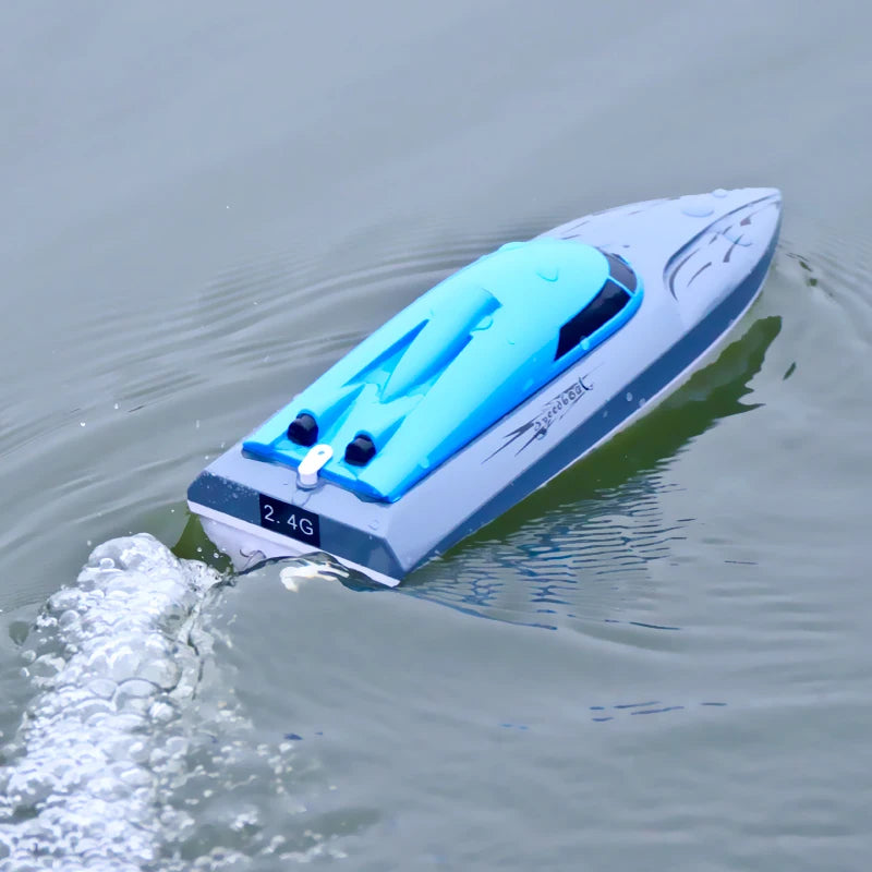 RC Båt Dubbelmotor Fjärrkontroll Racing Speedboat 2,4Ghz Båt Anti-kollisionsfartyg Vattentät leksakstävling Spel Barnpresent